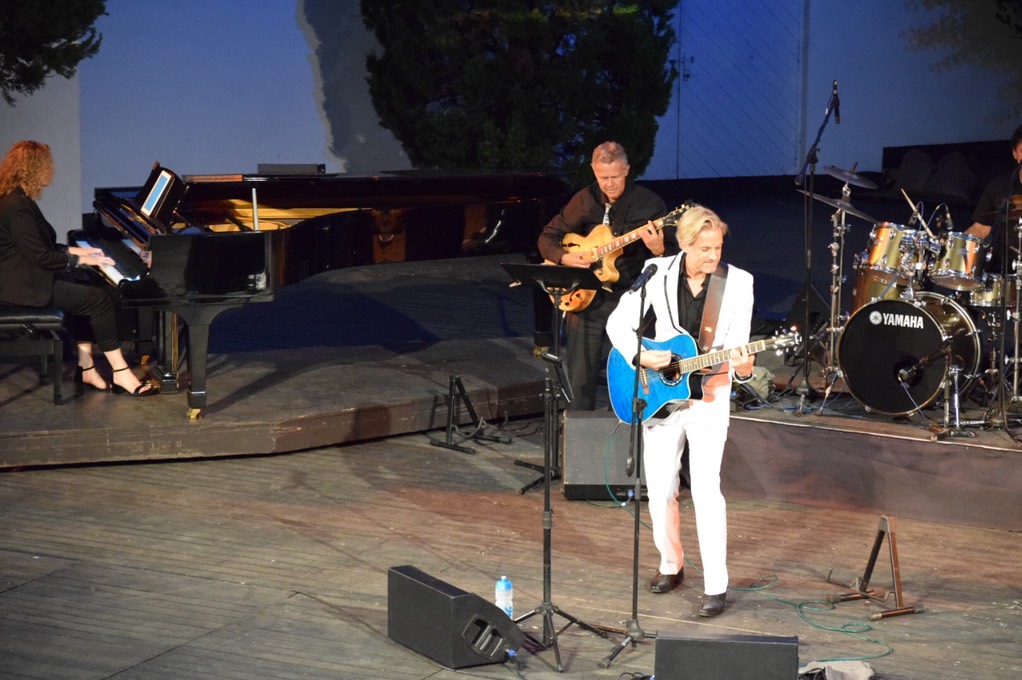 Ike Moriz swing band live entertainment corporate wedding events music oude libertas jazz crooner cape town south africa top wedding singer stellenbosch